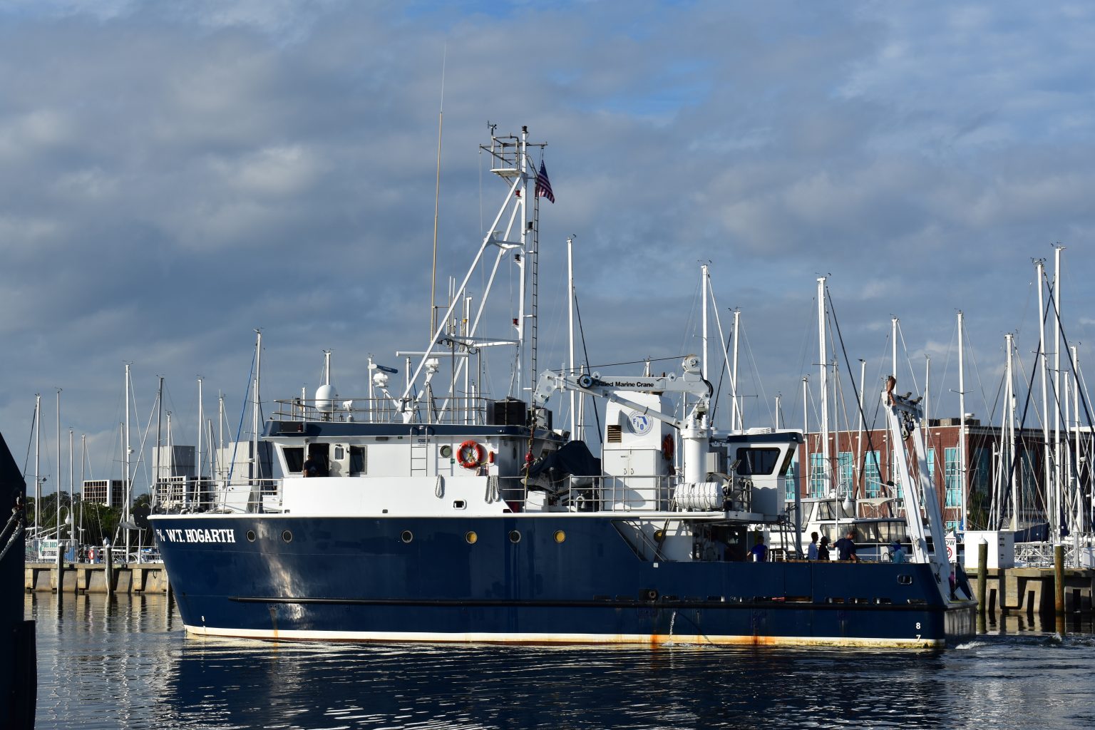 The R/V Hogarth heads to Southwest Florida with a team of scientists from FGCU and SCCF.